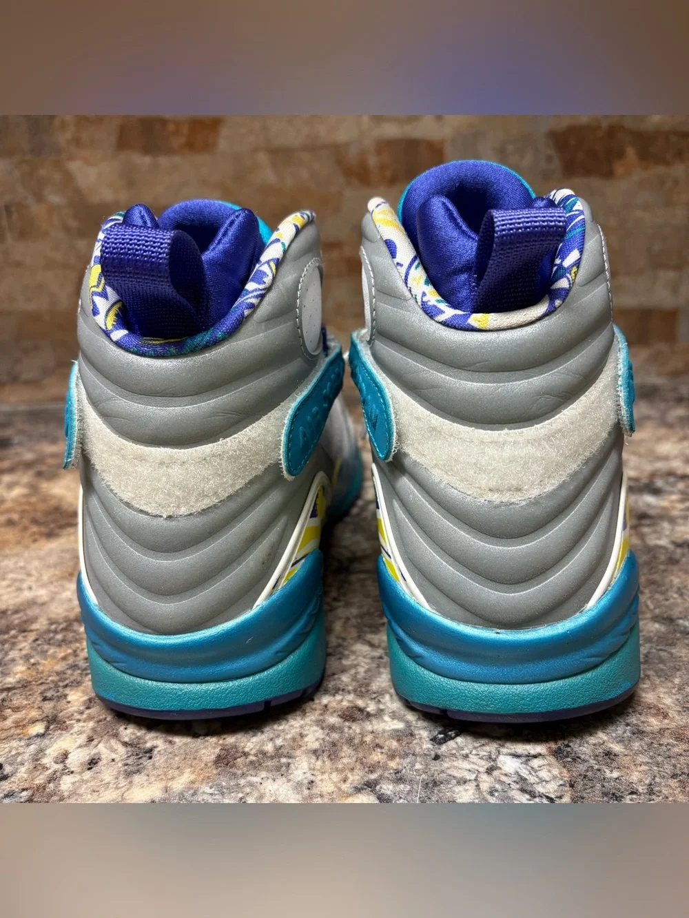 Jordan 8 Retro 2019 White Aqua CI1236-100 Women Size 9 Men’s Size 7.5